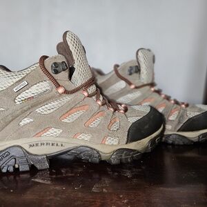 Merrell Hiking Shoes in Brown and Tan